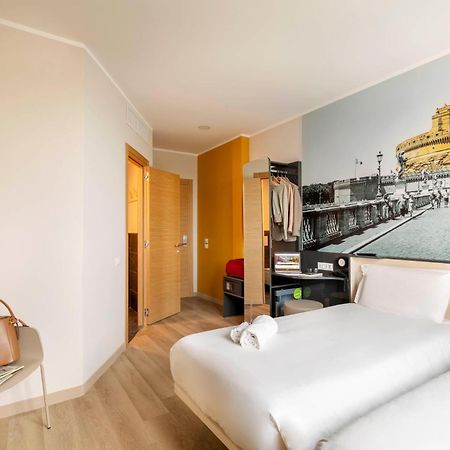 B&B Hotel Roma Fiumicino Aeroporto Fiera 2 Eksteriør bilde